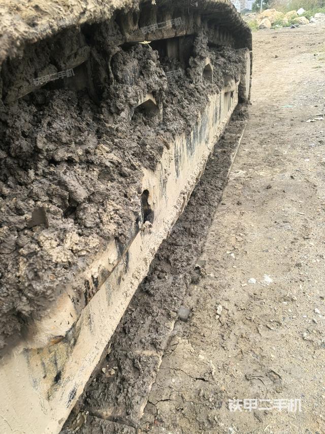 右侧履带整体（行走机构）