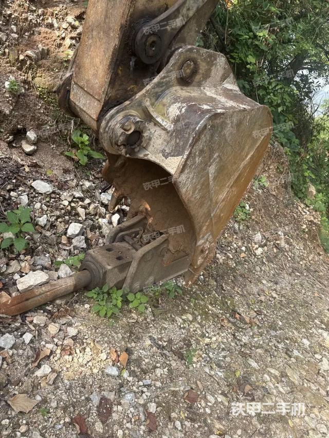 大臂根部 斜视（工作和回转装置）