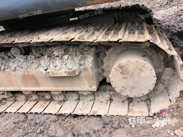 右驱动轮（行走机构）