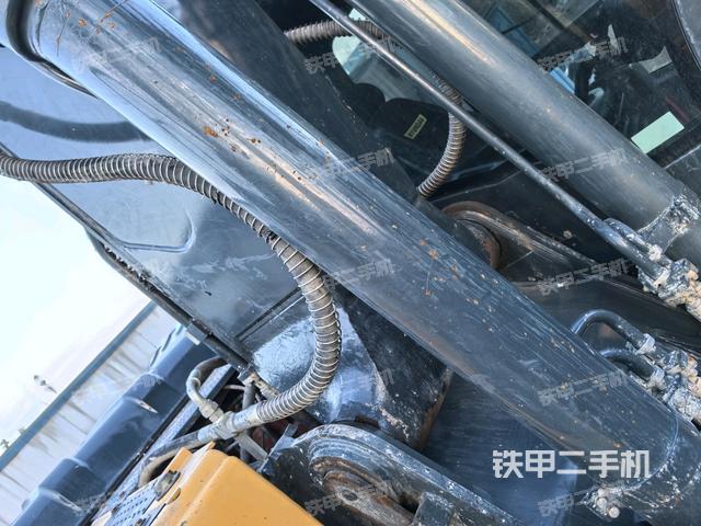 大臂根部 斜视（工作和回转装置）