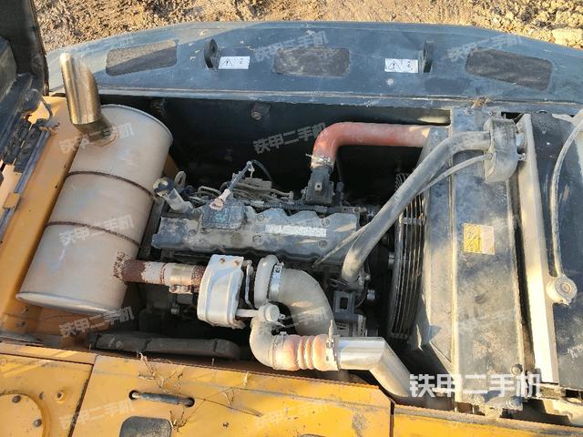 发动机室（上车部件）