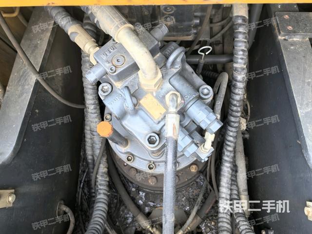 发动机室（上车部件）