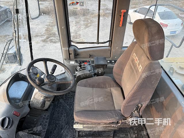 驾驶室工作台（整机外观及大件）