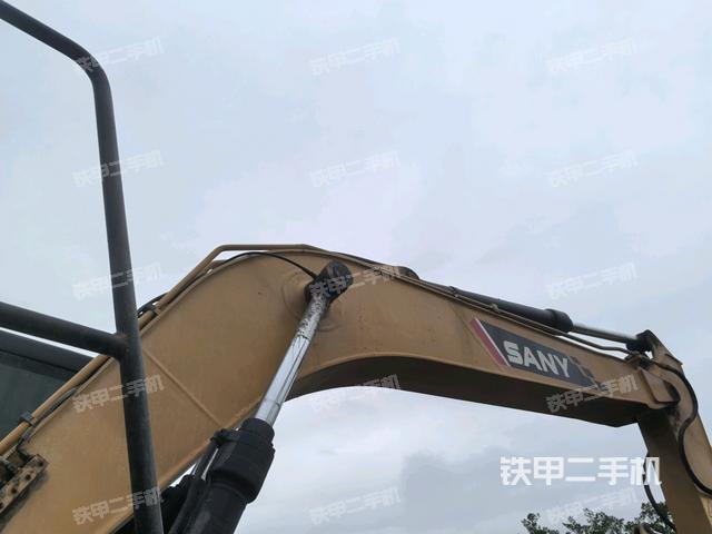 大臂整体 右侧（工作和回转装置）