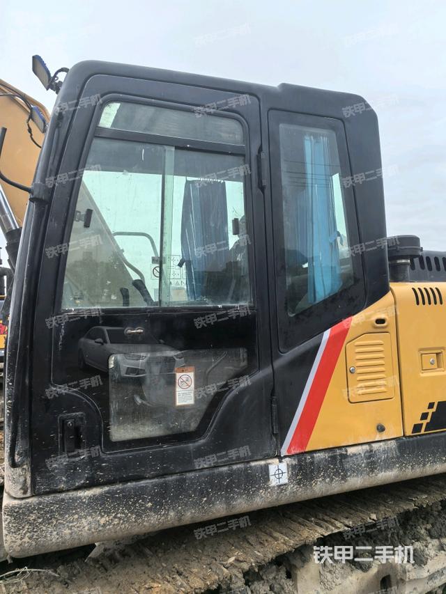 驾驶室正侧（驾驶室部分）