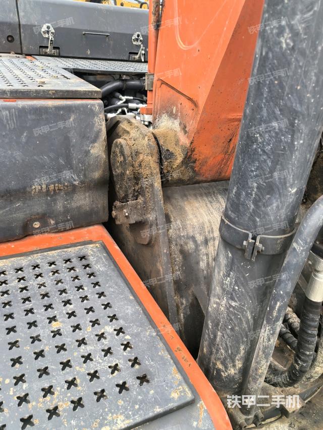 大臂根部 斜视（工作和回转装置）