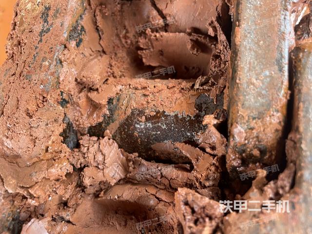 右驱动轮（行走机构）