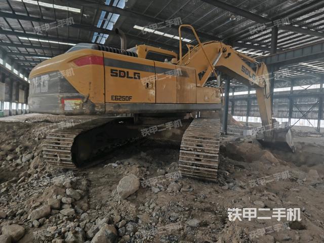 整機(jī)右后45°（整機(jī)外觀）