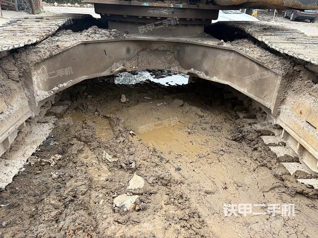 大臂根部 斜视（工作和回转装置）