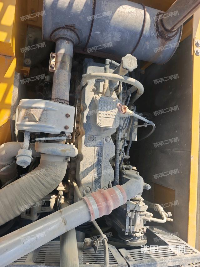 发动机室（上车部件）