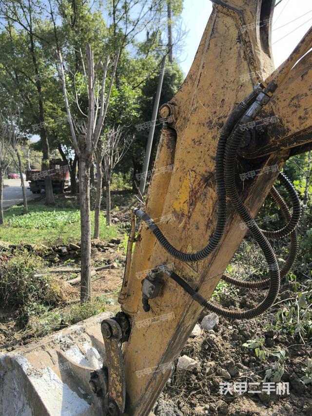 小臂整体右前（工作和回转装置）