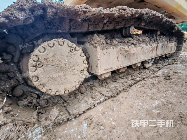 单侧履带整体（整机外观）