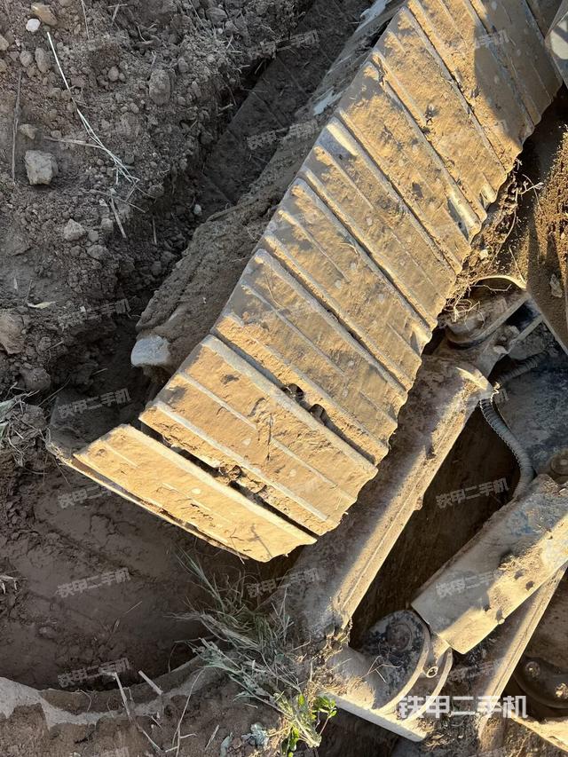 单侧履带整体（整机外观）