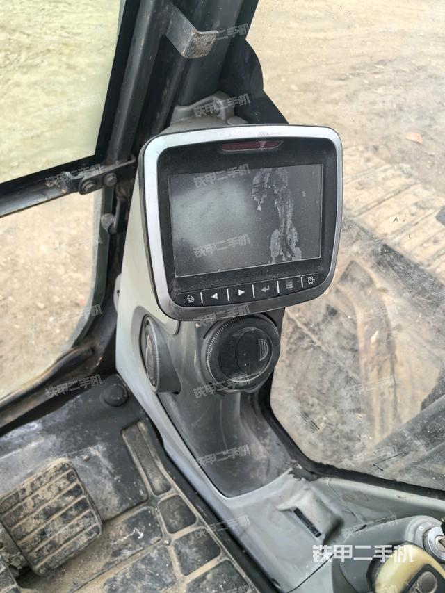 显示屏 （驾驶室部分）