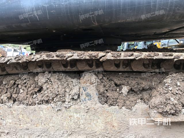 左侧履带整体 （行走机构）