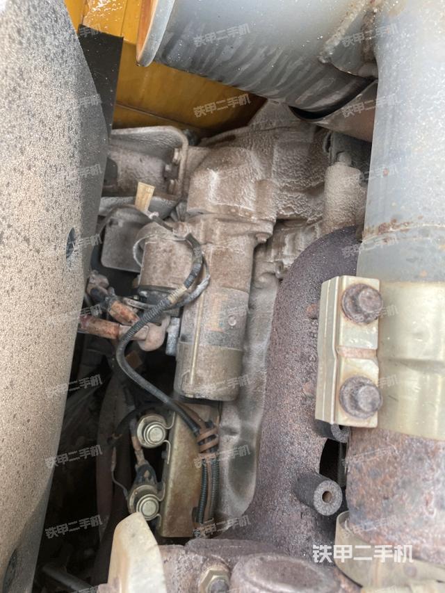 发动机室（上车部件）