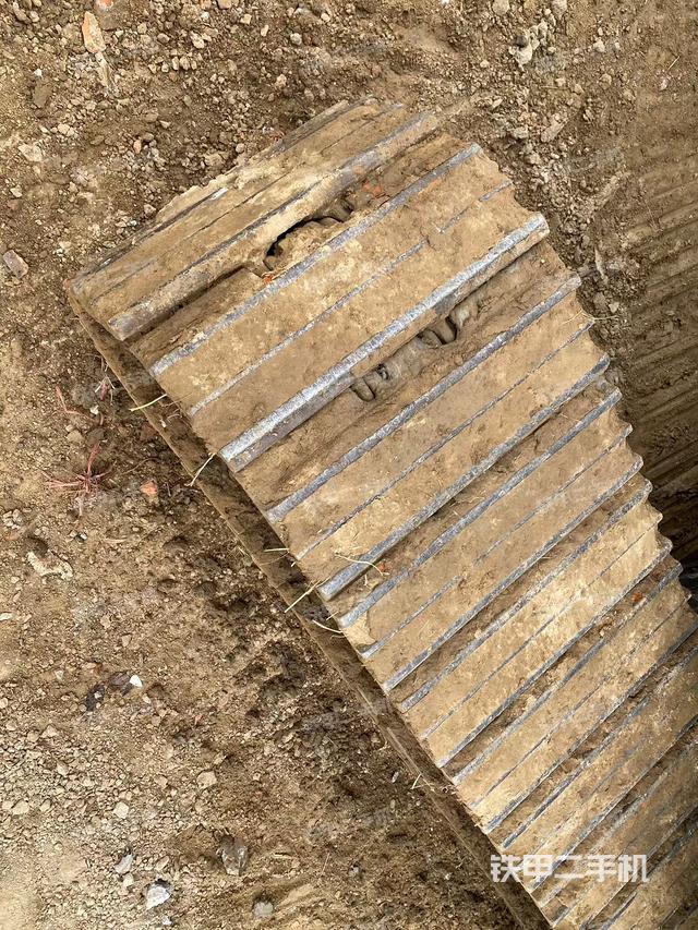 单侧履带整体（整机外观）