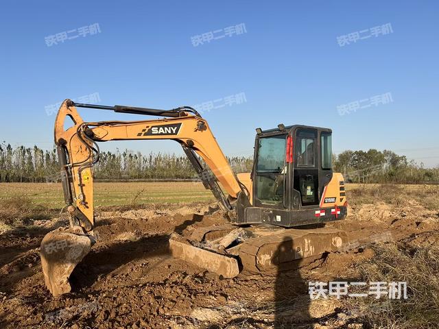 驾驶室整体（整机外观）