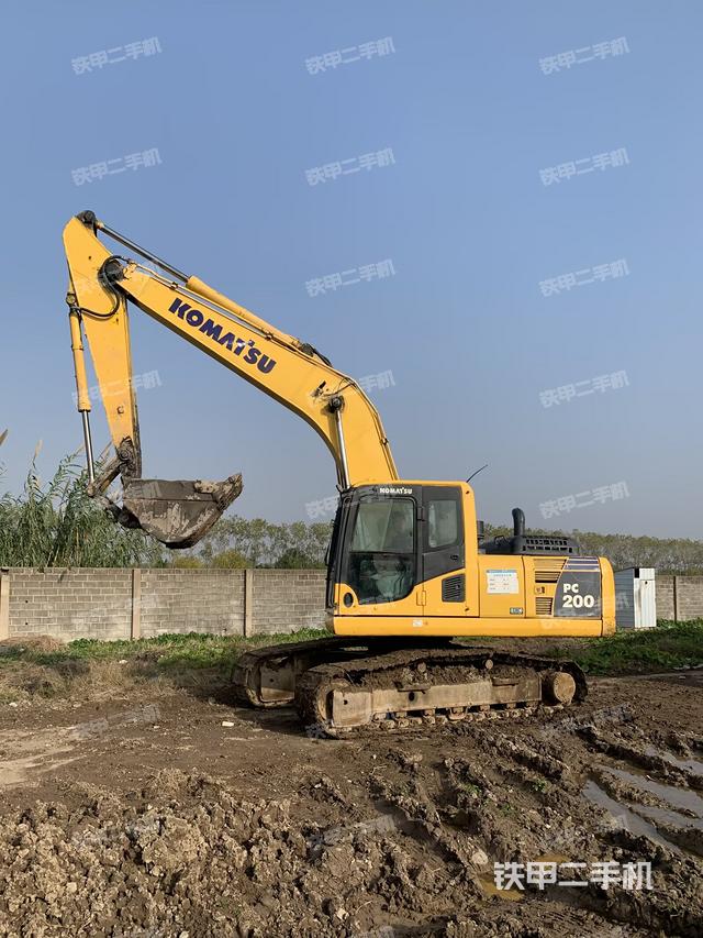 小松PC200-8M0挖掘机