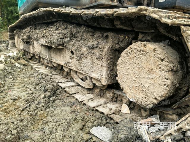 右侧行走马达盖板（行走机构）