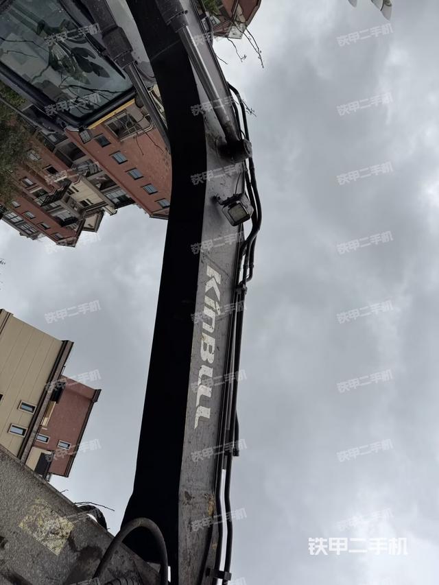 大臂整体 右侧（工作和回转装置）