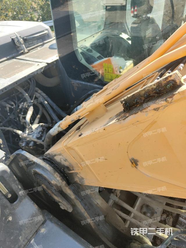 大臂根部 斜视（工作和回转装置）