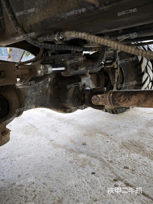 右侧履带整体 （行走机构）