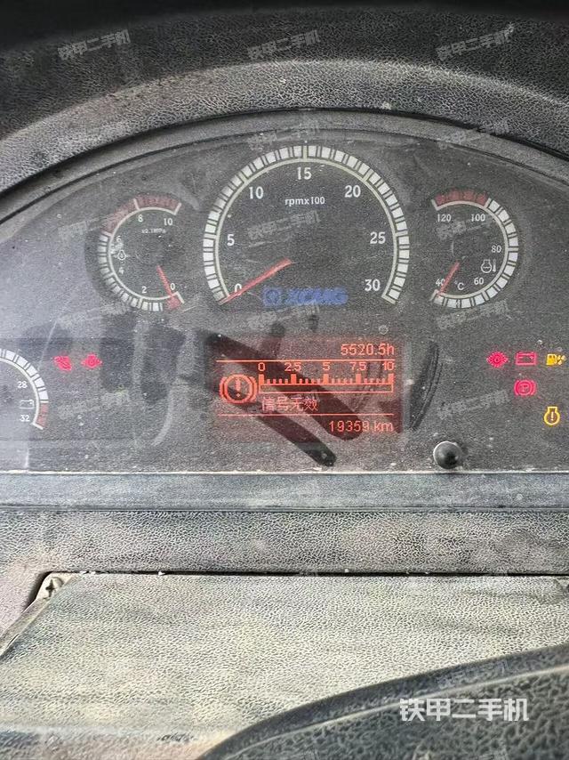 小時(shí)表（壓路機(jī)駕駛室）