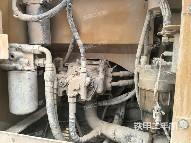 液压泵斜45 左（大件舱室）