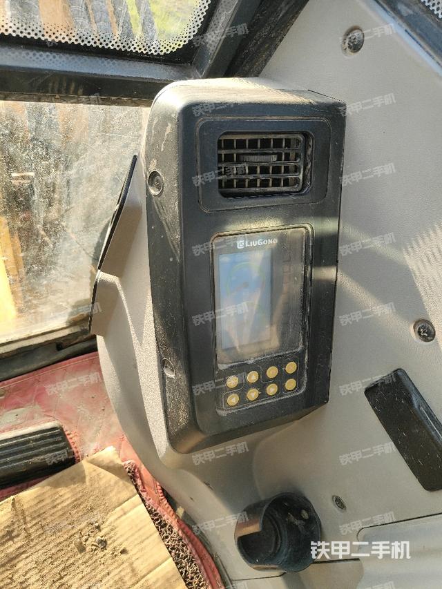 顯示屏?（駕駛室部分）