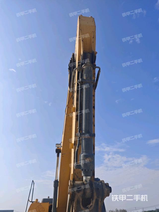 大臂整体 右侧（工作和回转装置）