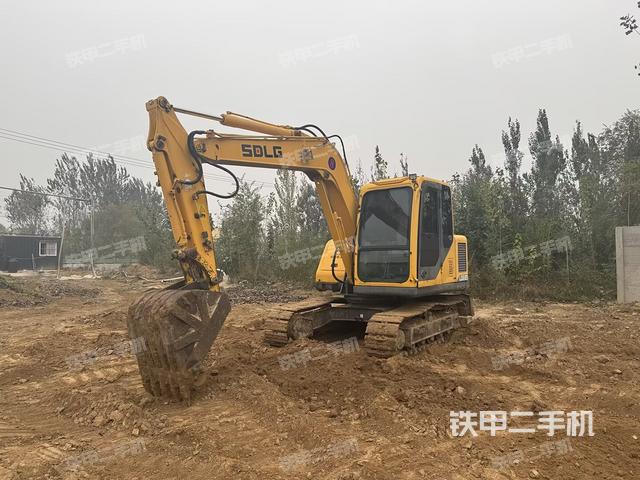 驾驶室整体（整机外观）