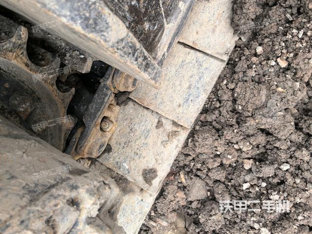 右侧行走马达盖板（行走机构）