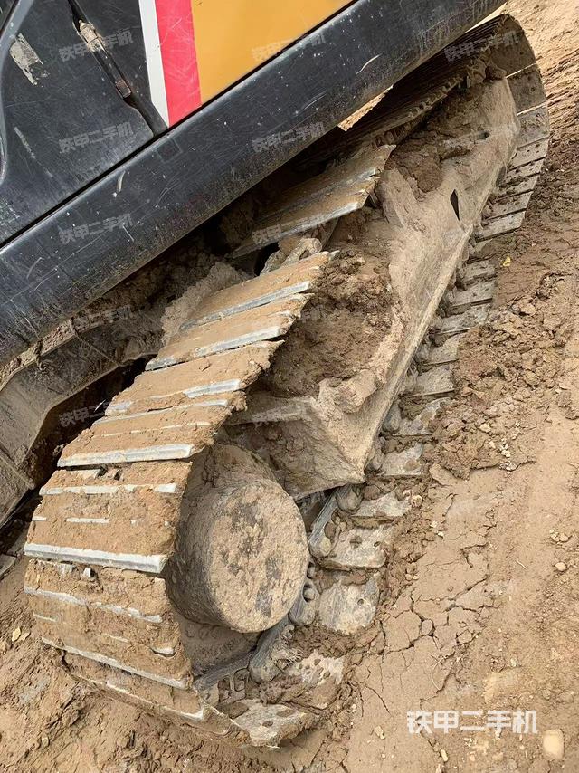 单侧履带整体（整机外观）