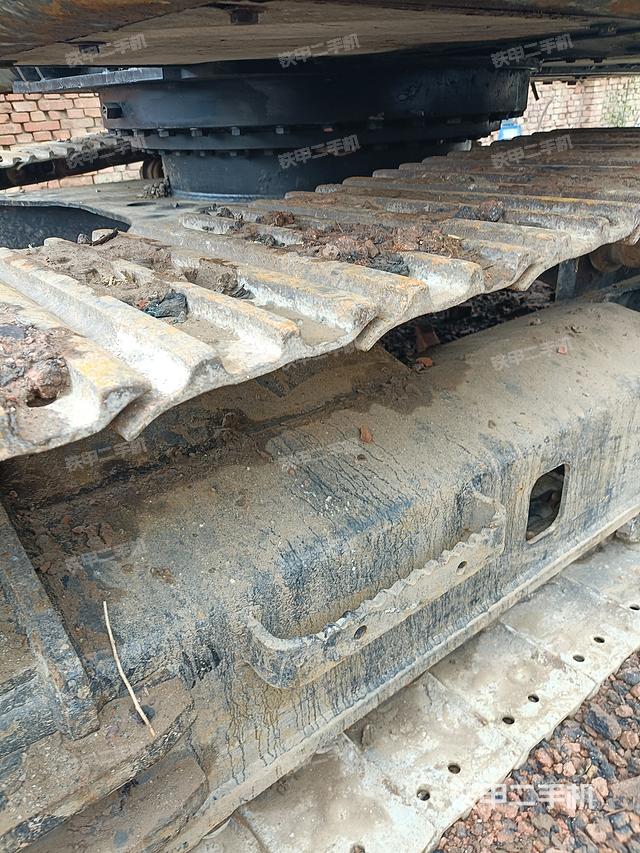 单侧履带整体（整机外观）