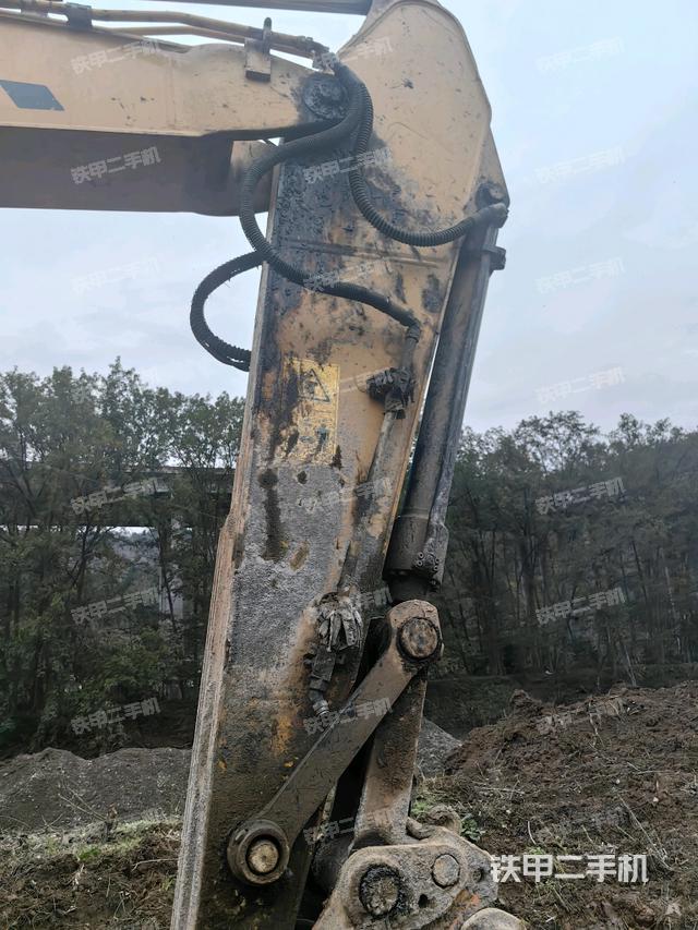 小臂整体左后（工作和回转装置）