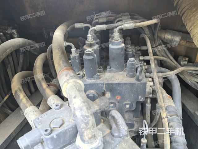 驾驶室顶部俯视（上车部件）