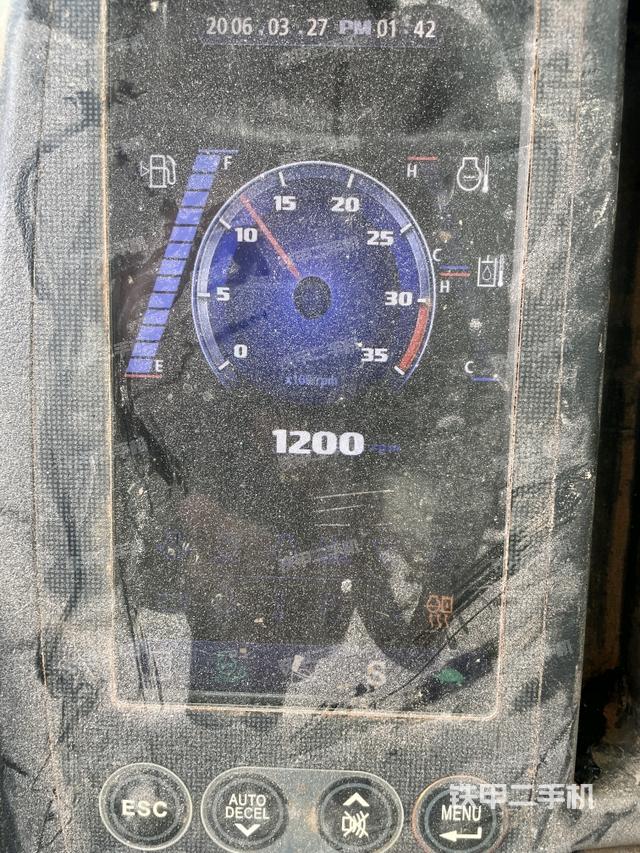 座椅后部（驾驶室部分）