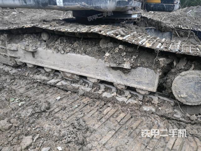 右侧履带整体（行走机构）