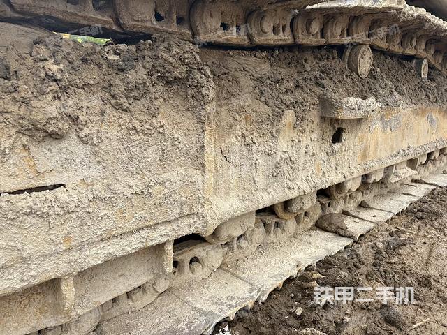 左侧履带整体 （行走机构）