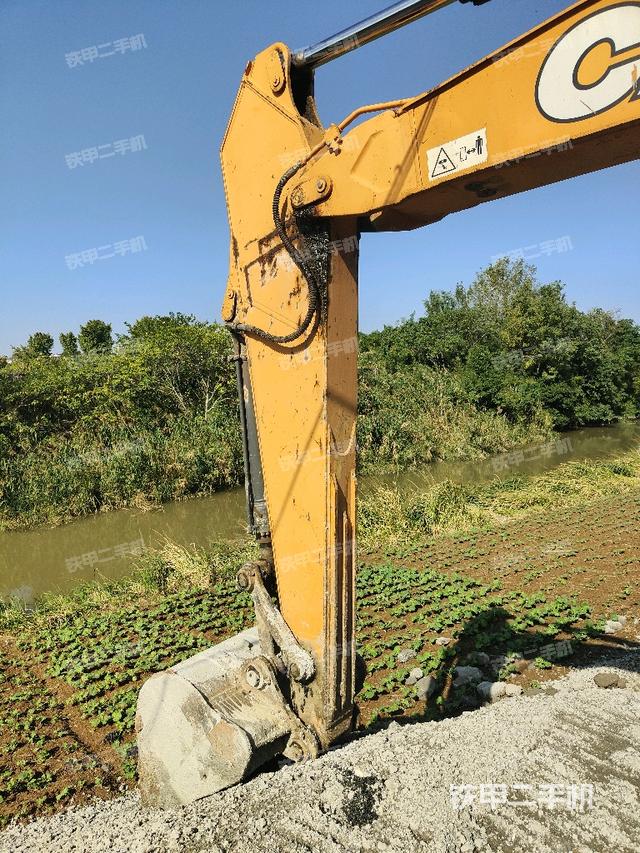 小臂整体左后（工作和回转装置）