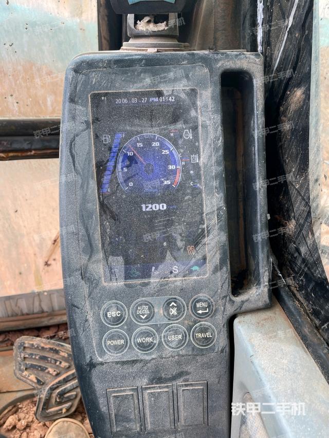 左后方玻璃角标（驾驶室部分）