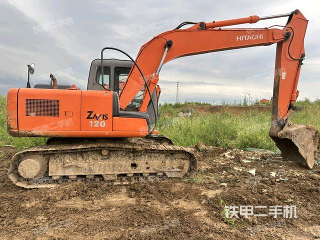 驾驶室顶部（整机外观）