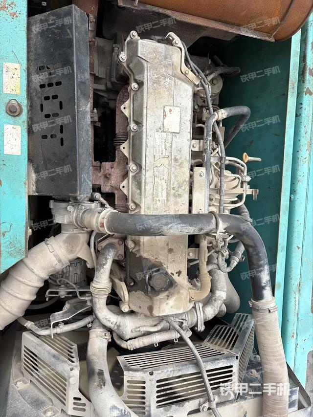 气门室盖螺丝特写（上车部件）