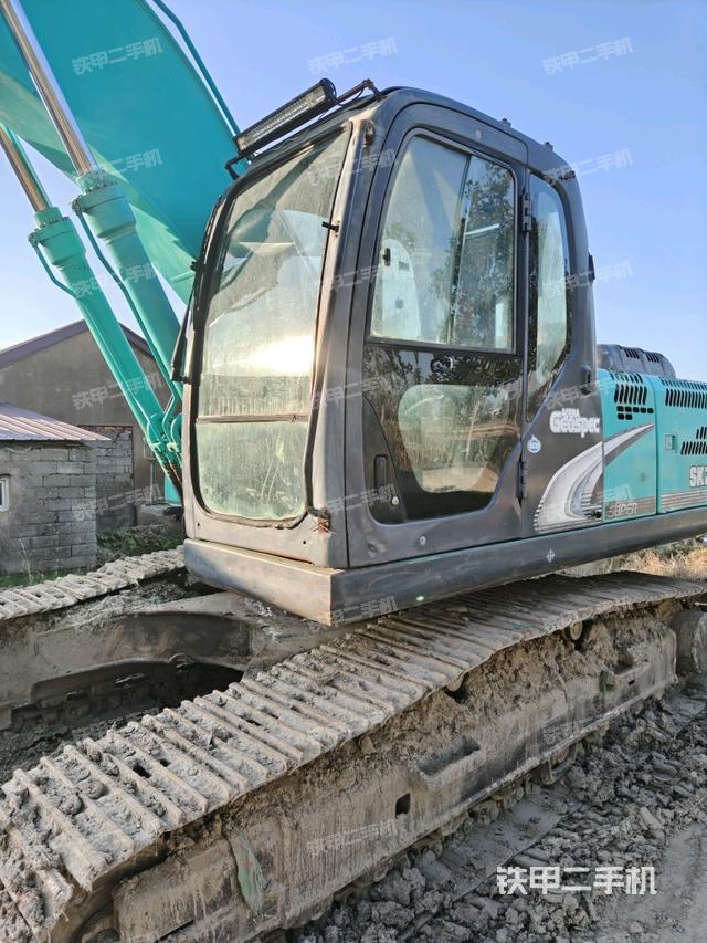 驾驶室整体（整机外观）