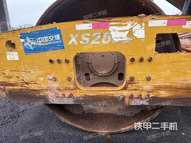 前車架正左側(cè)（壓路機(jī)前后車架）