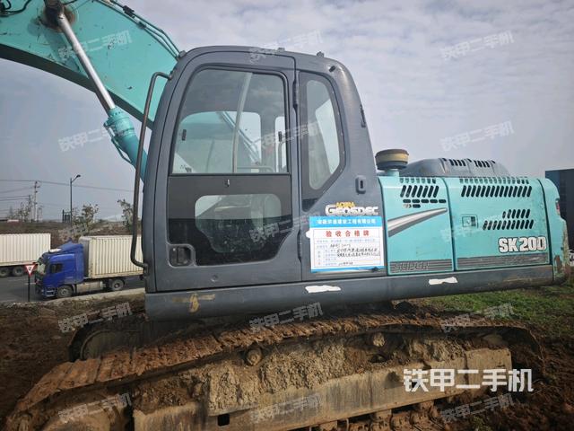 驾驶室整体（整机外观）