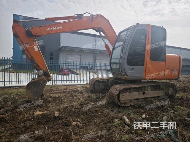 日立ZX70-6挖掘机