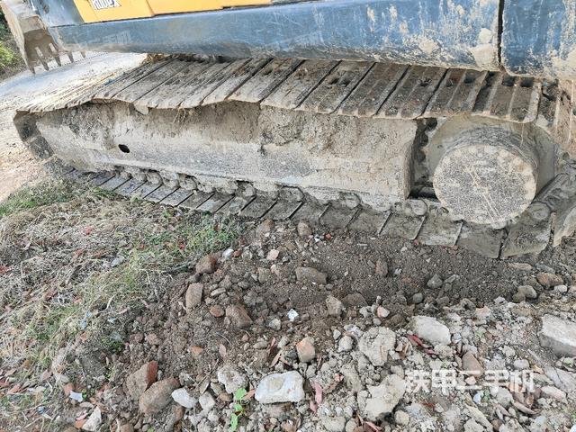 右侧履带整体（行走机构）