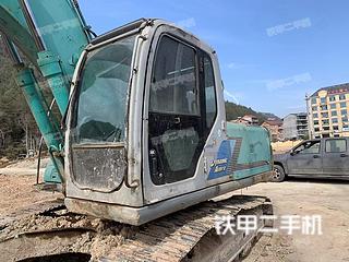 神钢SK200-6挖掘机
